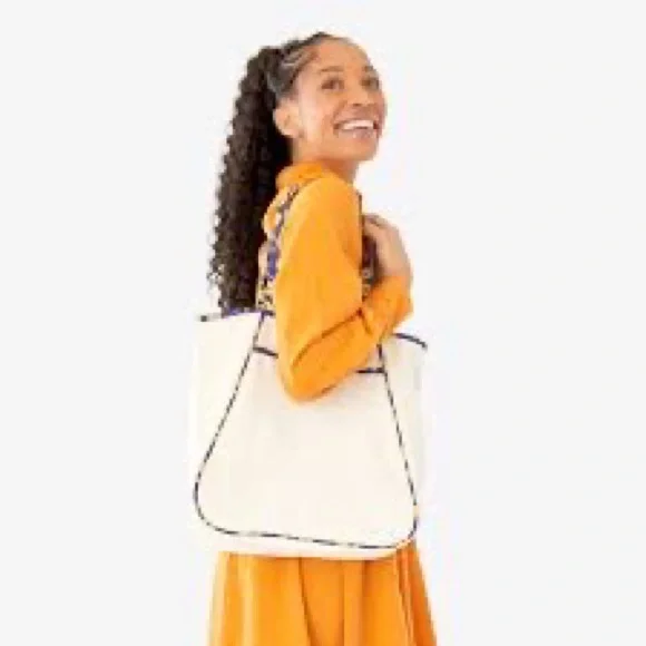 2 FOR $20 Shoshanna Bags Daisy Daydream Canvas Tote Bag Beach Floral NEW - Picture 2 of 9